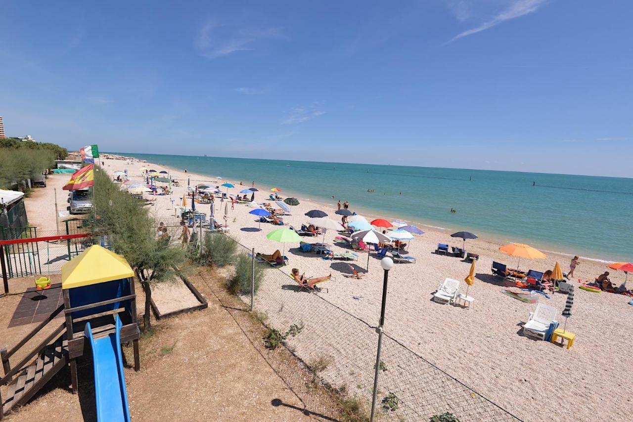Camping Tre Archi Лидо-ди-Фермо Экстерьер фото