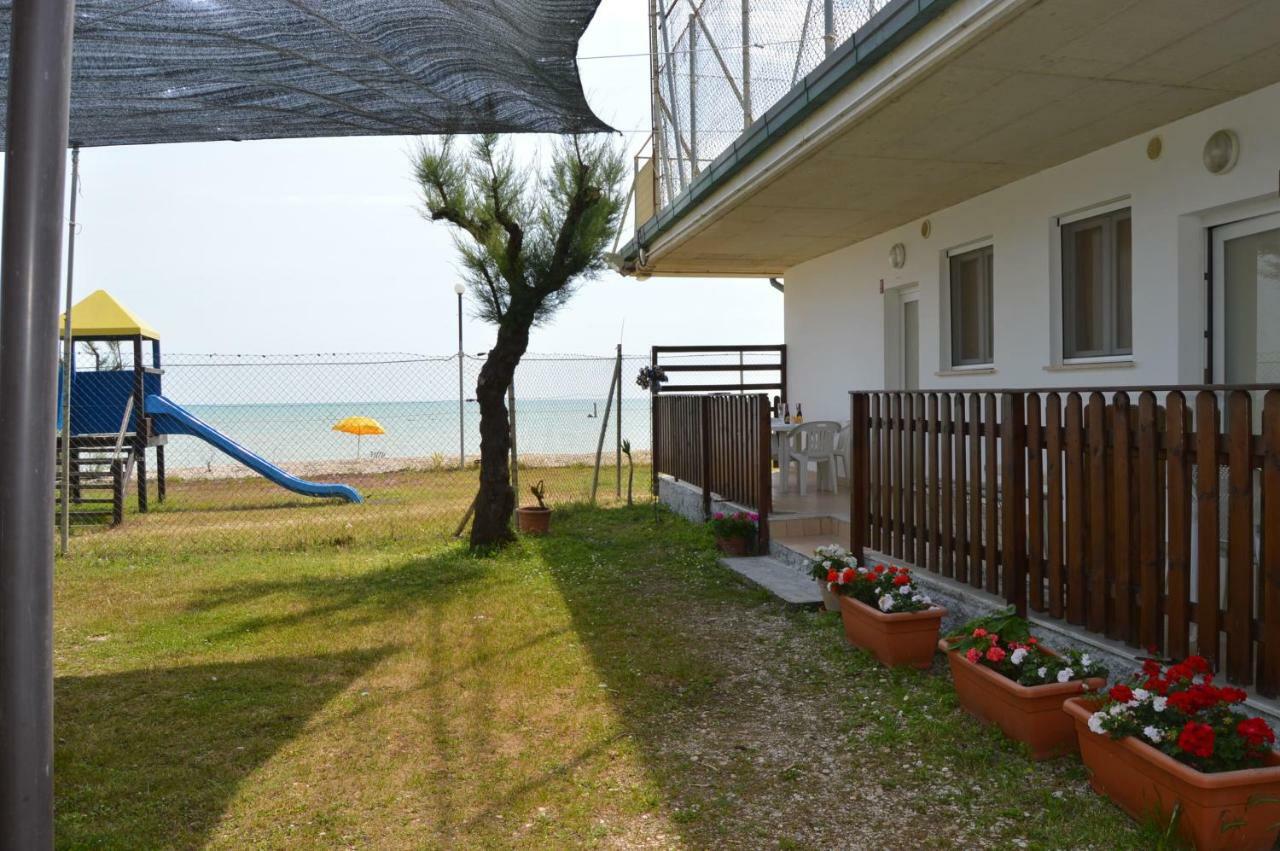 Camping Tre Archi Лидо-ди-Фермо Экстерьер фото